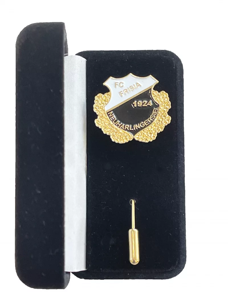 Anstecknadel in Samt-Etui