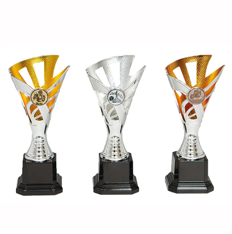 Moderne Pokale 3 Farben gold silber bronze
