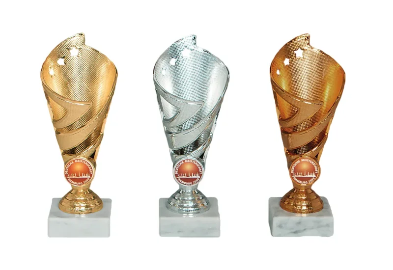 Moderne Pokale mit Sterne gold