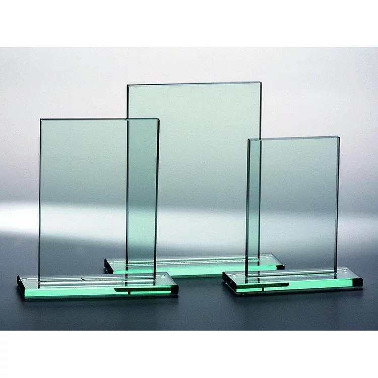 Jade-Glastrophäe 