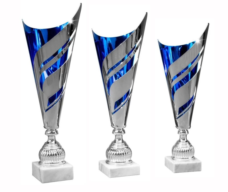 Moderne Pokale Metall silber blau