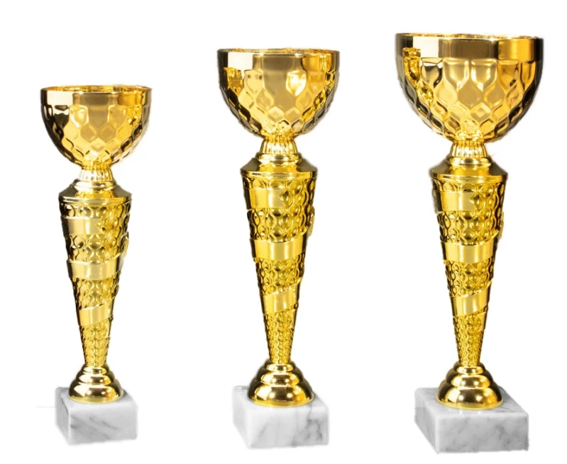 Klassische Pokale ohne Deckel gold