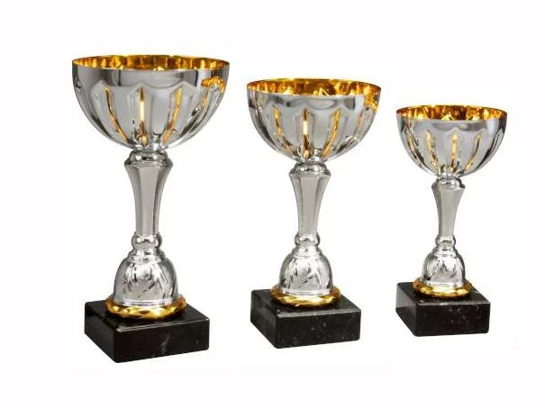 Klassische Pokale ohne Deckel gold silber
