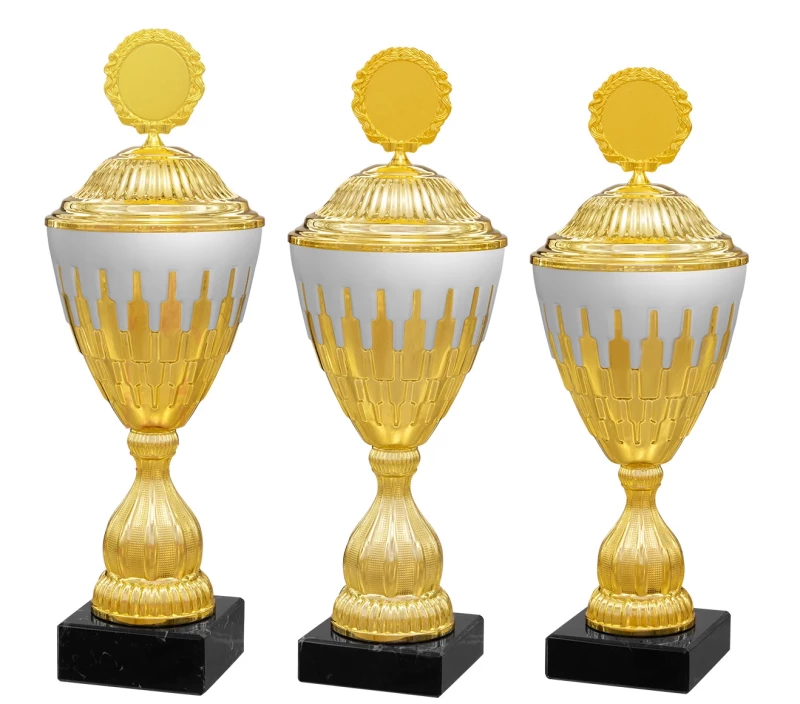 Klassische Pokale gold silber mit losem Deckel