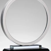 Kristallglas-Trophäe Glanzkreis mit Metallständer
