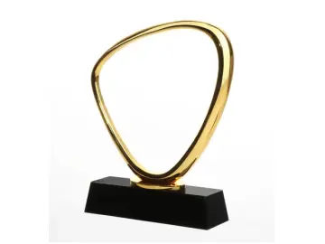 PD S 68447 ''Leuchtpfad'' Kristallglas-Trophäe mit goldenen Metallrahmen