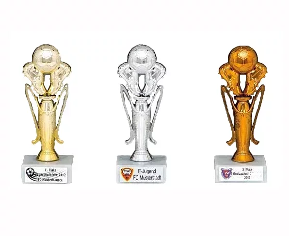 PDR 6654 Stückpreis 2,00 Euro Figur Fußball 261 Stück