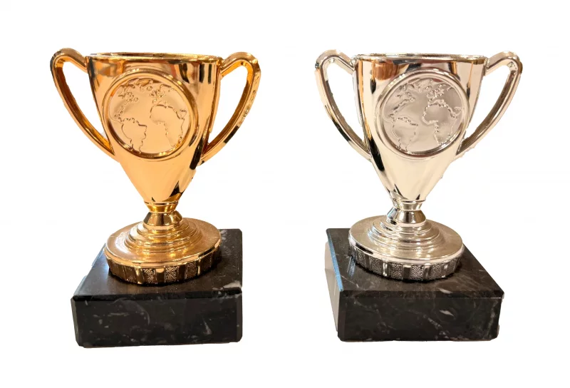 Moderner Pokal Silber