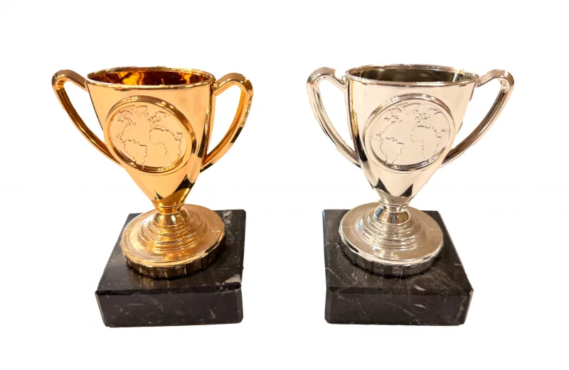 PDR C222 Stückpreis0 1,50 Euro Henkelpokale 10 Stück