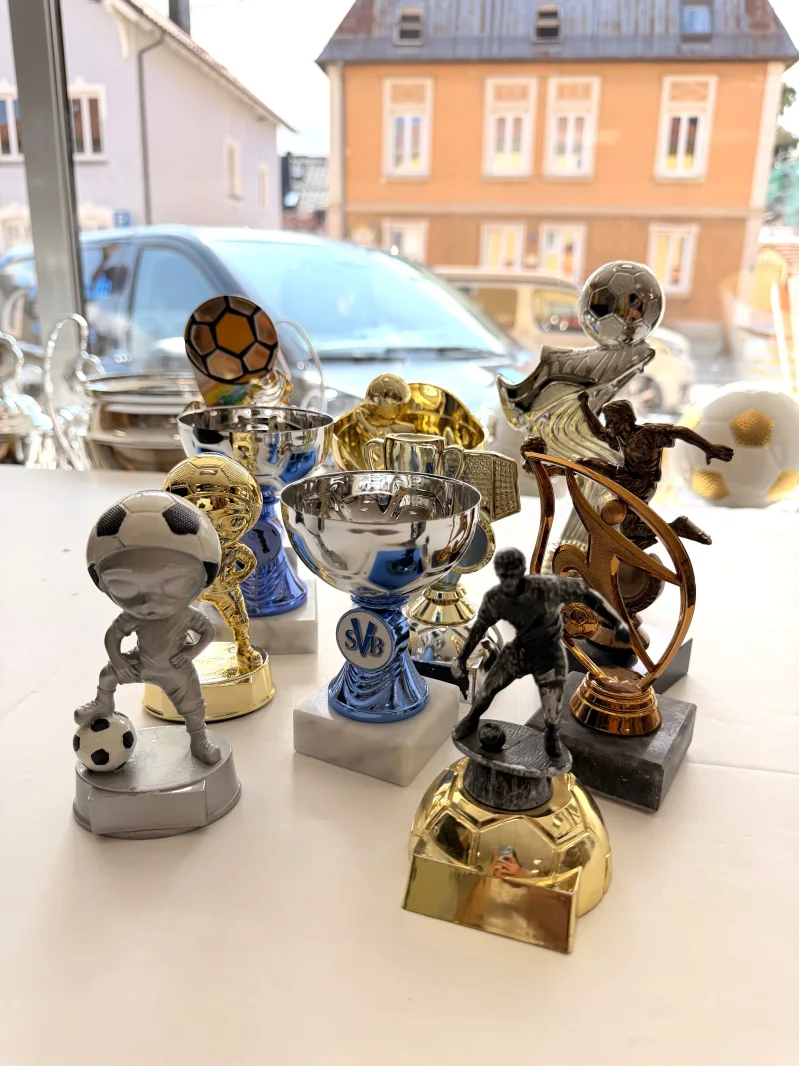 PDR Soccer figures in various colors 130 pieces