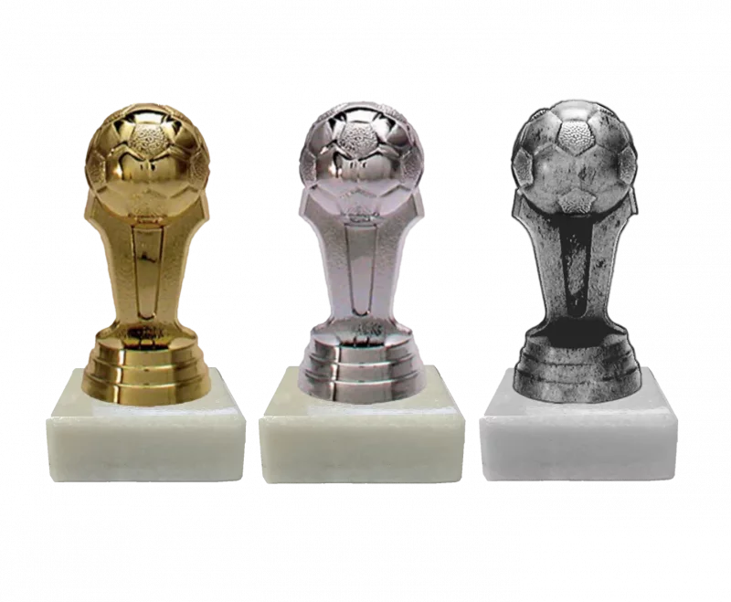 PDR S 34186 Stückpreis 1,80 Euro Figur Fußball 29 Stück